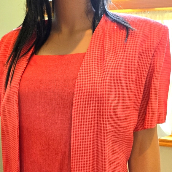 Stylish 2-Piece Look by Virgo II, Light Red, Short Sleeves, Size 12 - Picture 2 of 8